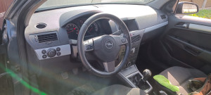 Opel Astra H - kép 1